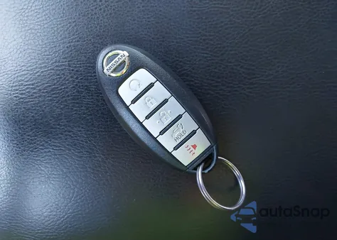 2014 Nissan Pathfinder Sl z USA, uszkodzony, nr VIN 5N1AR2MM1EC686747